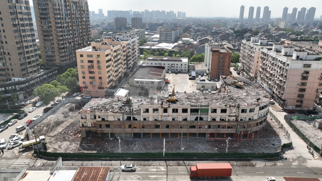 圣运律师解读经营性企业被拆迁：如何保障11830平方米商业建筑拆迁补偿？